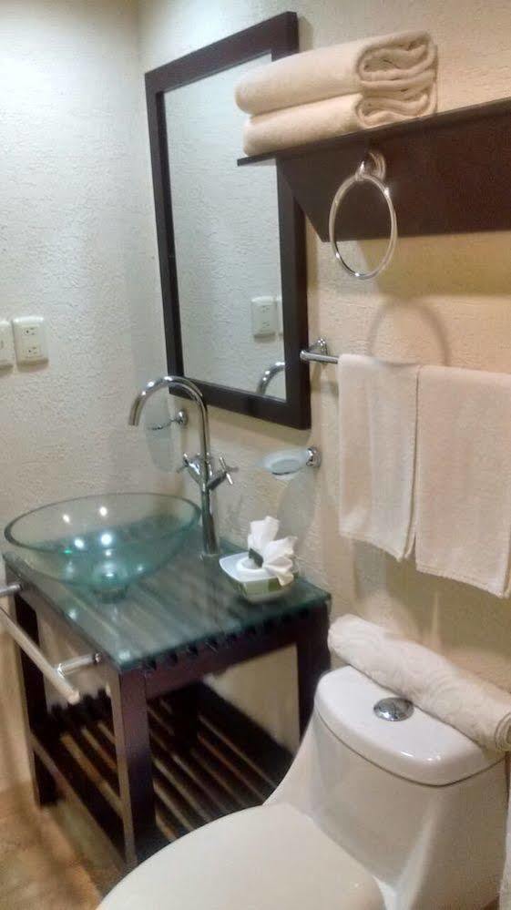 Madero Suites Коацакоалкос Екстериор снимка