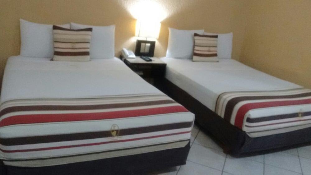 Madero Suites Коацакоалкос Екстериор снимка